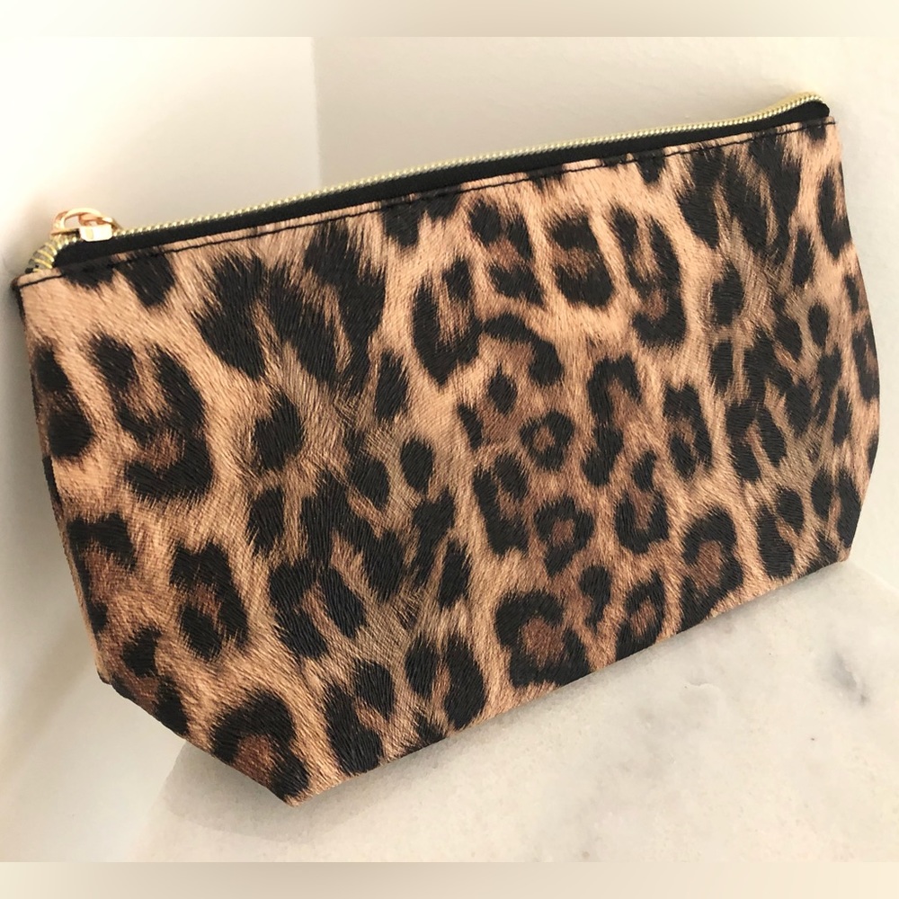 🆕 Pretty Leopard Cosmetic Makeup Bag for Purse🆕 🙂 👜 💄 ✈️